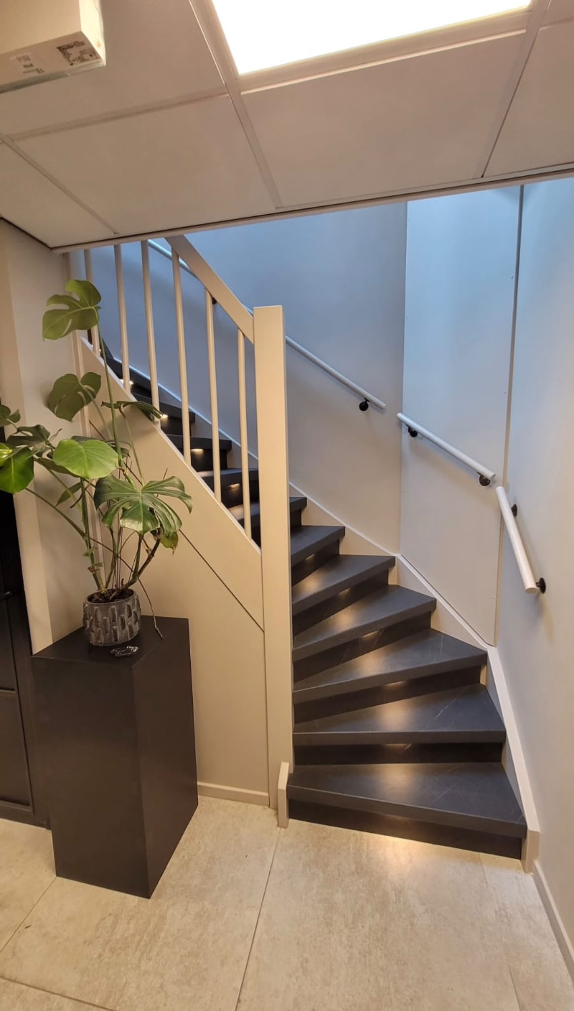 Escalier graphite avec LED