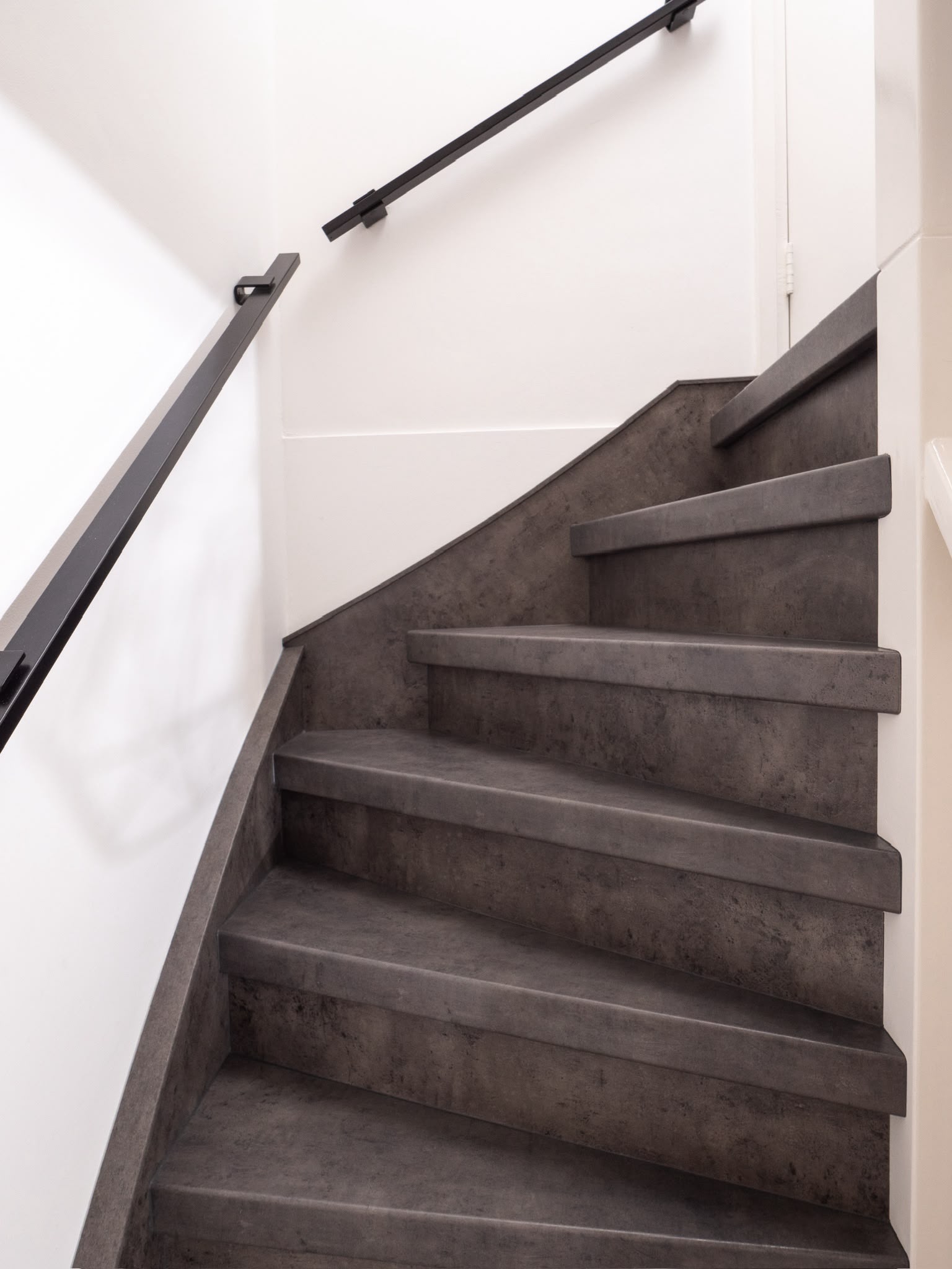 Escalier minéral béton